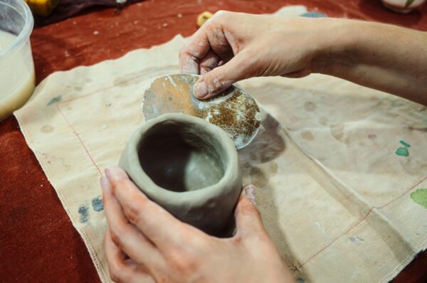 Beginner Handbuilding – 2 Hour Classes